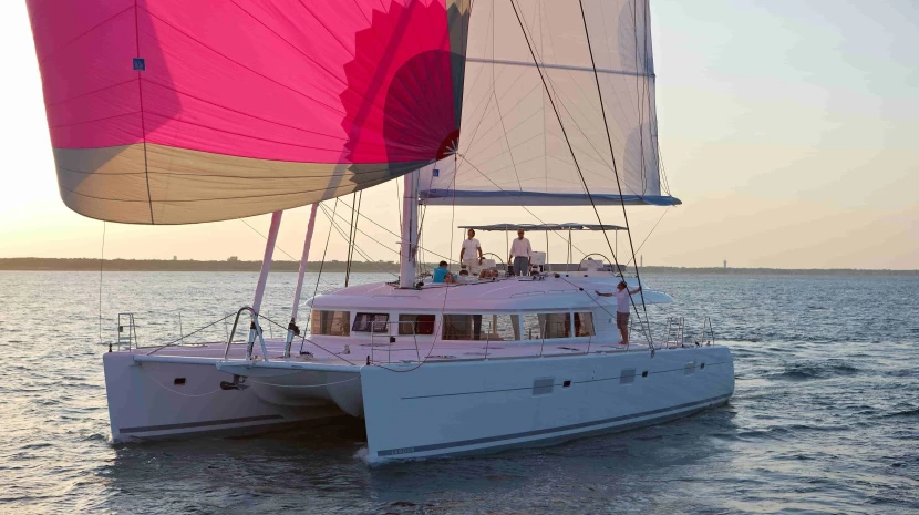 Lagoon 620