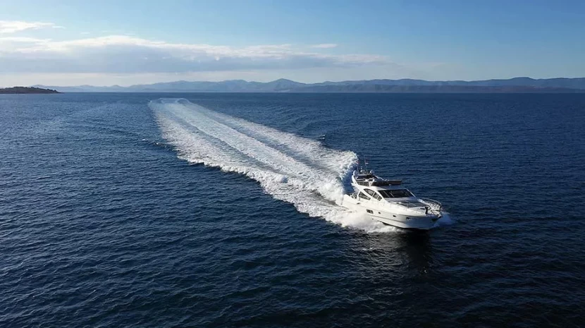 Daily rent - Alena 58 Sport Fly - from 2 950 €